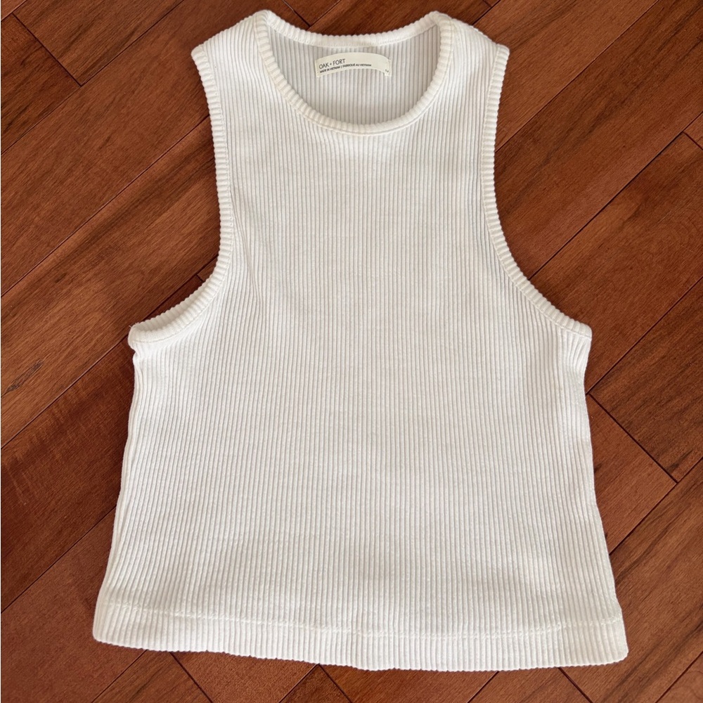 Brand new OAK AND FORT rubbed white crop
